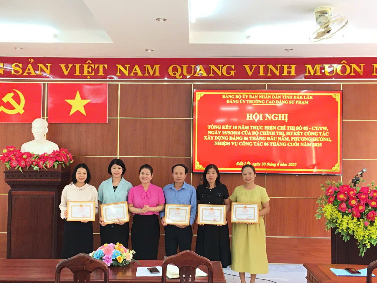 Hội nghị tổng kết 10 năm thực hiện Chỉ thị số 05- CT/TW ngày 15/5/2016 của Bộ Chính trị khóa XII; sơ kết thực hiện nhiệm vụ công tác 6 tháng đầu năm và triển khai phương hướng, nhiệm vụ công tác 6 tháng cuối năm 2025
